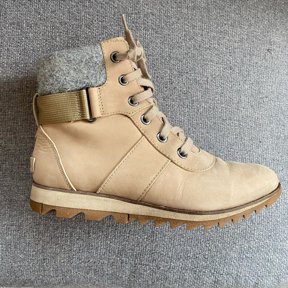 Sorel Harlow Conquest Boots
